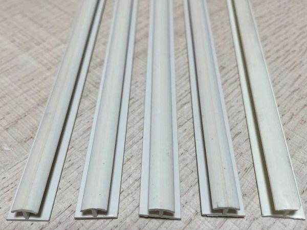 PVC joints for white polyester plywood sheets (001)